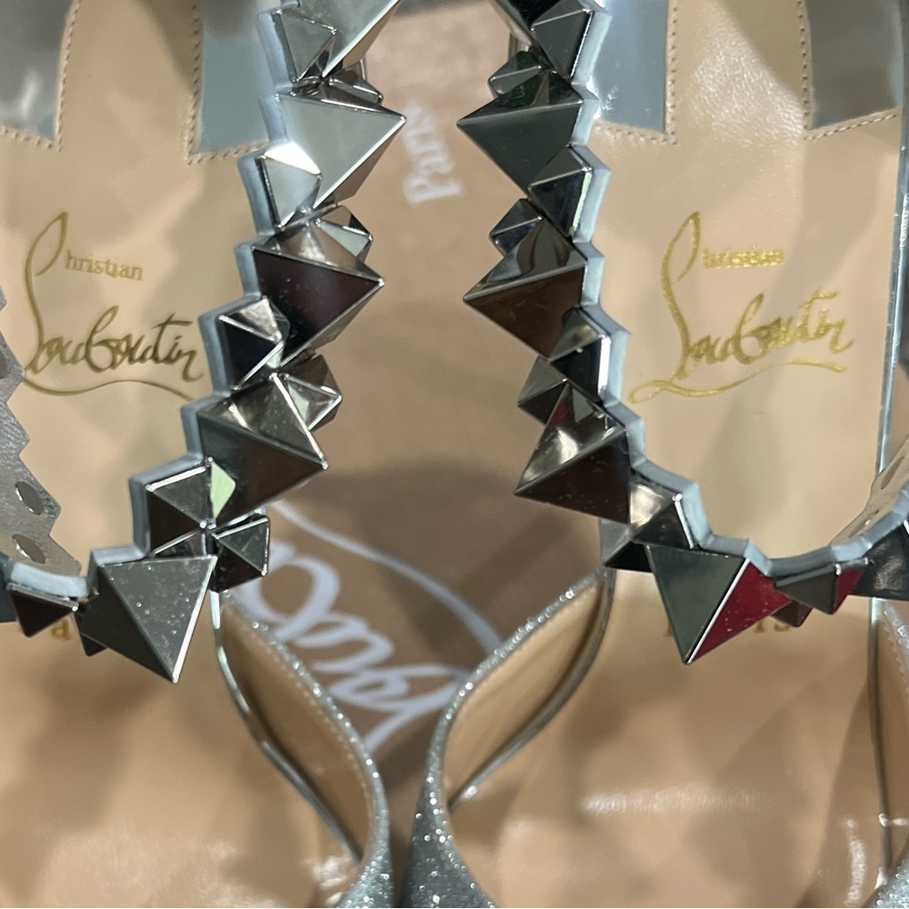 SILVER LOUBOUTIN HEELS NIB SZ 36 - Picture 5 of 8